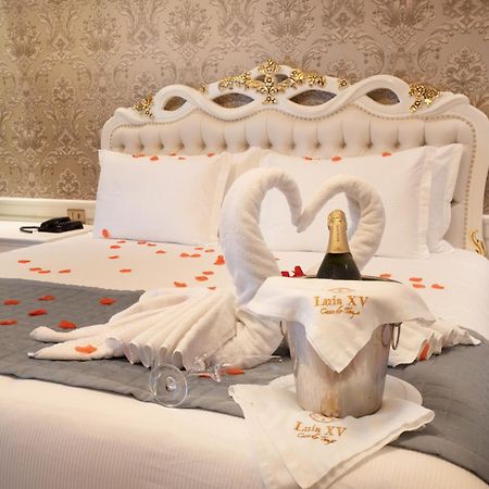 포우사다 루이스 XV 호텔 Campos do Jordão 외부 사진 A bedroom at the hotel